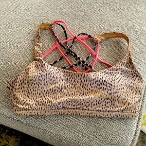 Lulu lemon sports bra